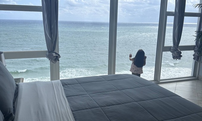 Barrier Island House | BEACH Resort-Ocean & Beachfront -Views from every window & Balcony- Pool-5 stars