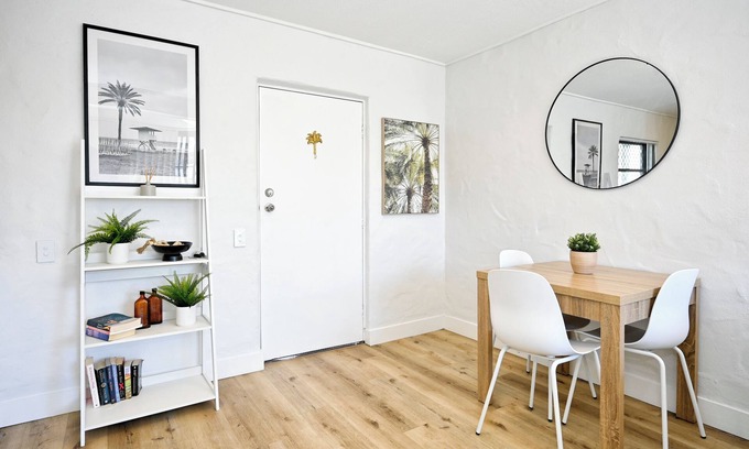 Alexandra Headland Apartment | Beach Side Bliss 1 B/R Retreat