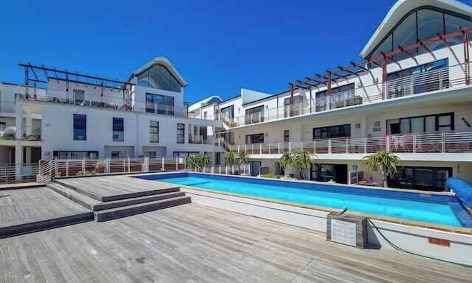 Cape Town Apartment | Beach-side, tranquil coastal retreat apartment