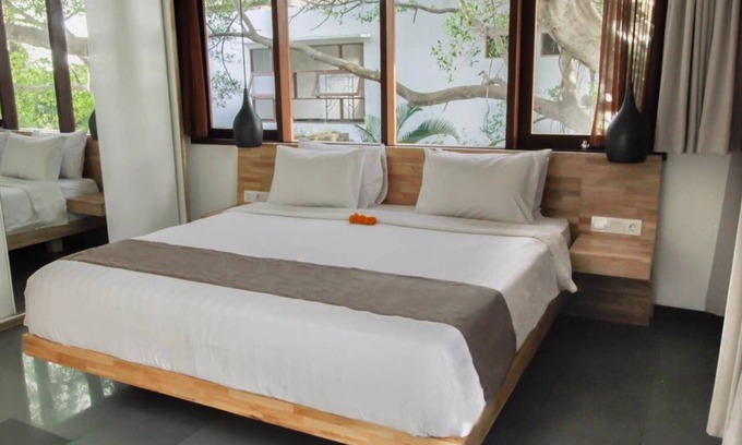 Cemagi House | Beach Side Villa at Cemagi - Surf Side