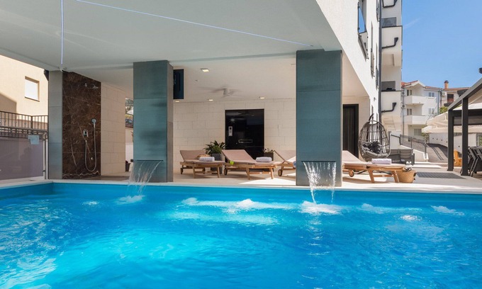 Okrug Gornji Apartment | Beach Villa Valentina Penthouse