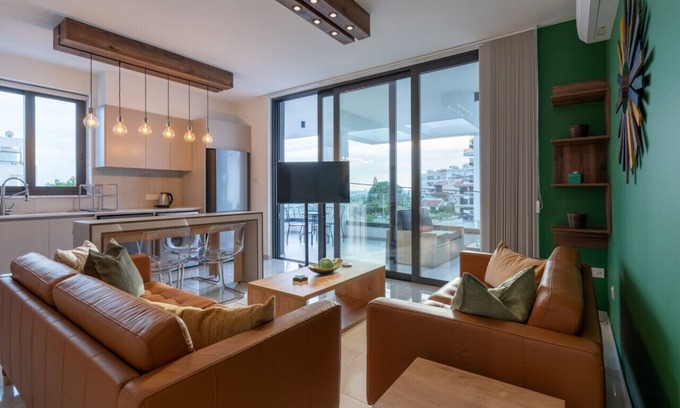 Larnaca Apartment | Beachcomber 2-Bedroom Apartment in Larnaca