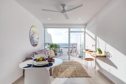 Las Palmas de Gran Canaria Apartment | Beachfront Apt with Open Terrace in Las Canteras