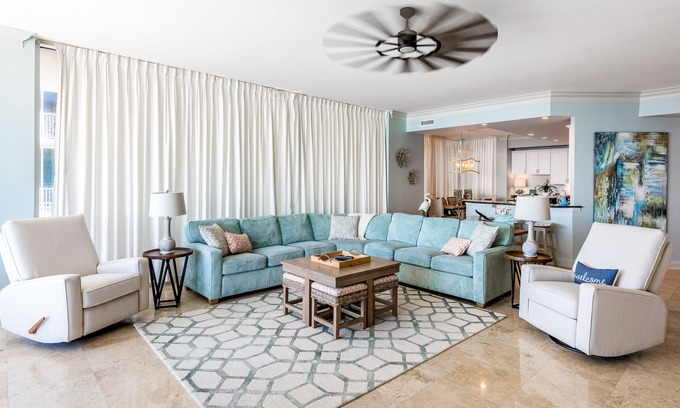 Ono Island Condo | Beachfront 10th-floor condo with Gulf view, pool, gym, & balcony