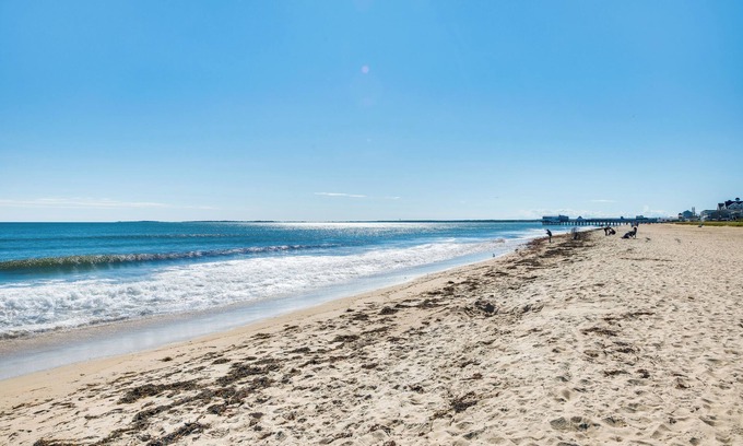 Old Orchard Beach Apartment | 'beachfront 12' Condo on Old Orchard Beach