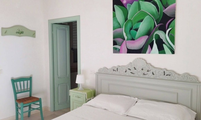 Grottammare Apartment | Beachfront apartment with garden