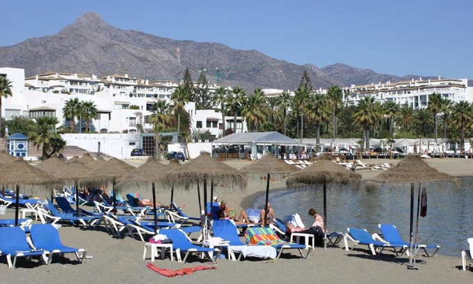 Puerto Banus Apartment | Beachfront apt for family
