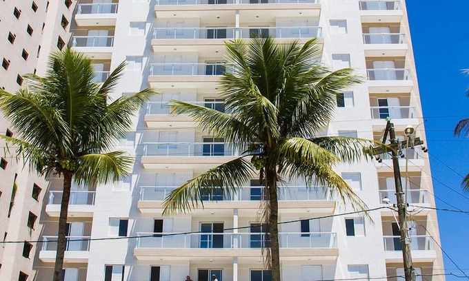 Vila Alzira Apartment | Beachfront Asturias, sleeps 8 people, 3 bedrooms, 2 bathrooms, 2 parking spaces