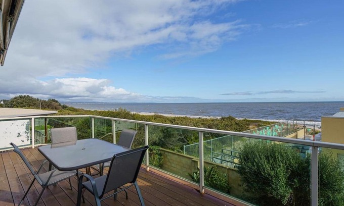 Bonbeach House | Beachfront at Bonbeach - A Coastal Lifestyle Gem