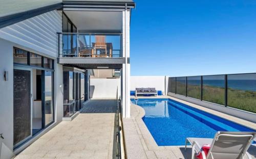 Halls Head House | Beachfront Bliss - Private Pool and Beach Access
