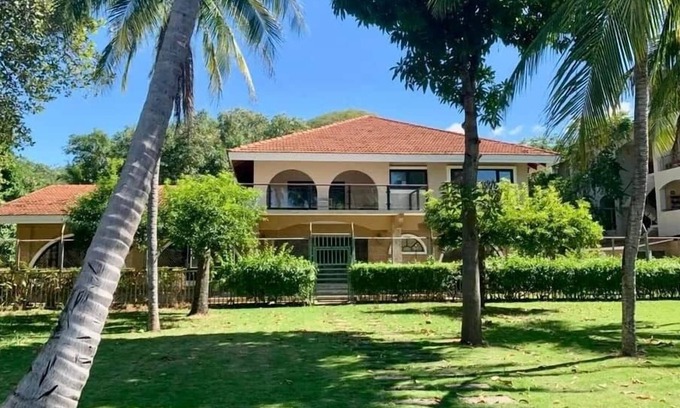 Playa Hermosa House | Beachfront compound, pool, perfect secure location
