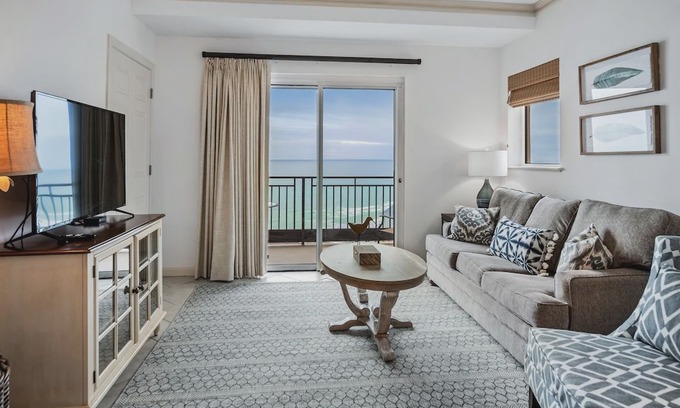 Sandestin Condo | Beachfront Condo with amazing views of Gulf! Golf Cart, Pool, Hot tub, & Tram