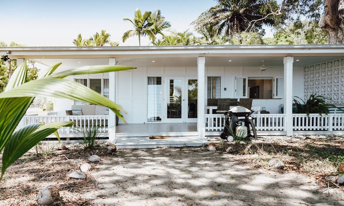 Port Douglas House | Beachfront cottage on the world famous 4 Mile Beach, Port Douglas.