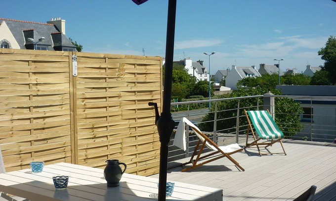 Saint-Guenole Apartment | Beachfront duplex rental