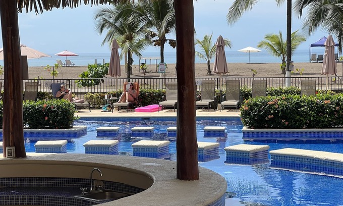 Barrio Los Villalobos Condo | Beachfront- Fully renovated 3BDRs- Bahia Encantada- 24h Security.