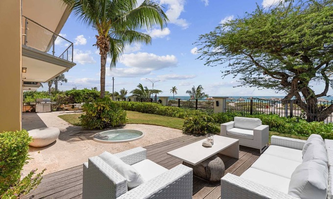 Oranjestad-West Condo | Beachfront - Grand Regency 5BR condo - BG131