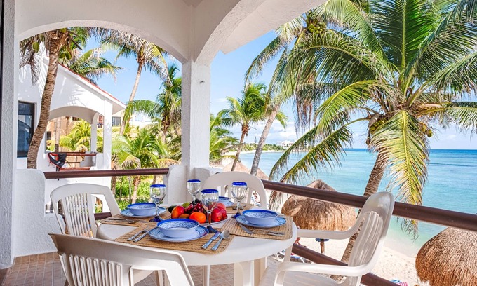 Akumal Condo | Beachfront, great views, WiFi, AC, perfect for families and friends!