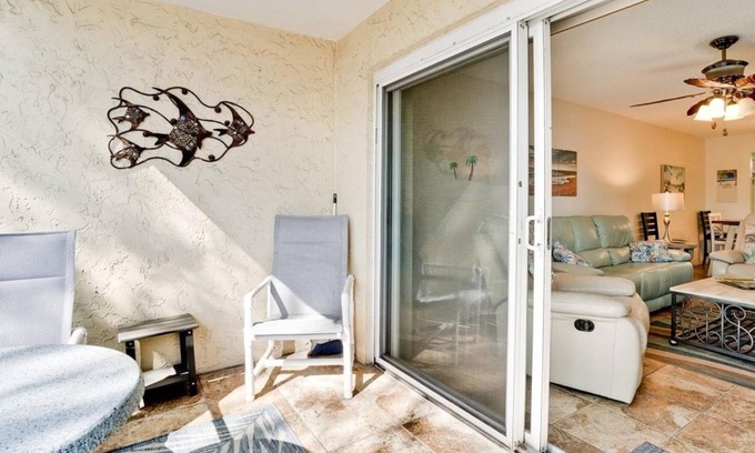 Holmes Beach Condo | Beachfront Gulf Views 2BR 2BA with pool and elevator -just steps to the beach