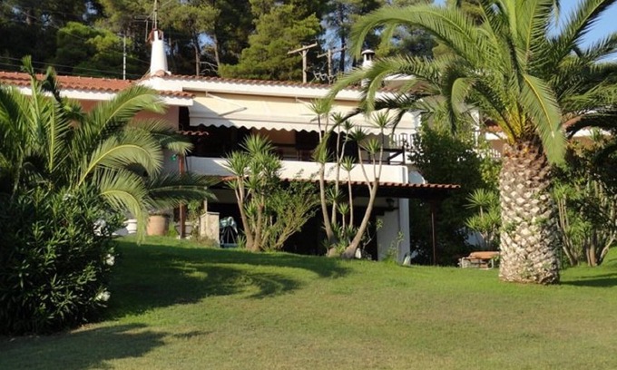 Siviri House | Beachfront Oasis Villa at Elani Halkidiki 100m from sea for up to 10guests
