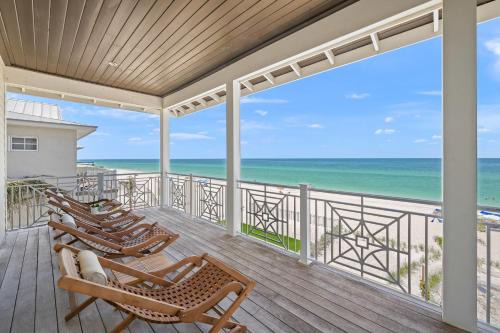 Bradenton Beach House | Beachfront Paradise - direct access to the Gulf