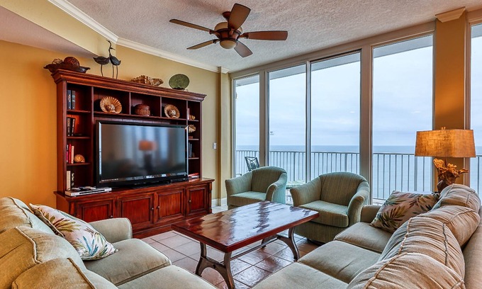 Gulf Shores Condo | Beachfront penthouse w/amazing view, multiple pools, hot tubs, gym & sauna