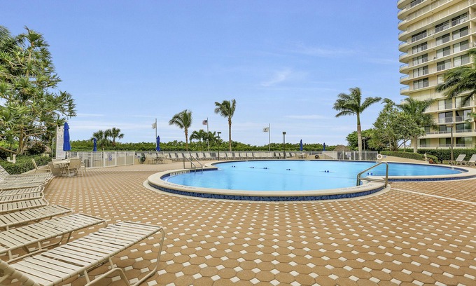 Marco Island Condo | Beachfront two bedroom condominium with spectacular views