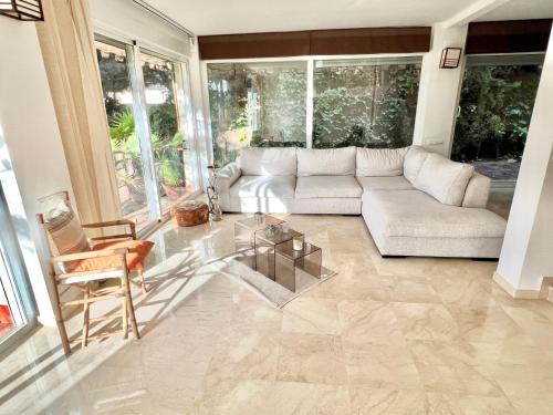 Cabo de las Huertas House | Beachside 4-Bedroom with Pool