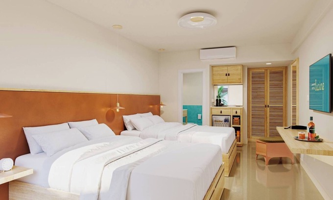 San Jacinto Hotel | Beachside Balcony Room | Double Queens + Rooftop Drinks & Pool