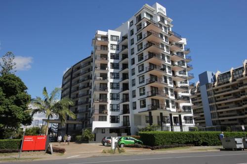 Broadbeach Apartment | Beachside Neptune Resort #304