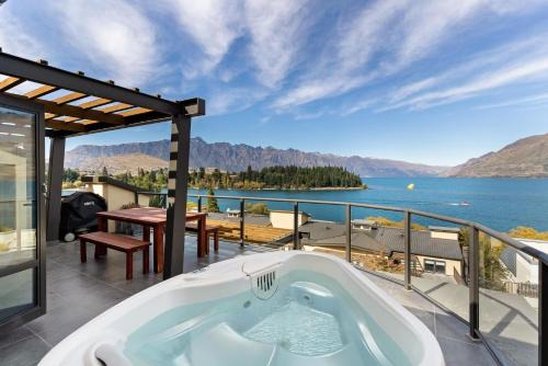 Queenstown Apartment | Beacon Lakeside Luxury 908 - 3 Bedroom