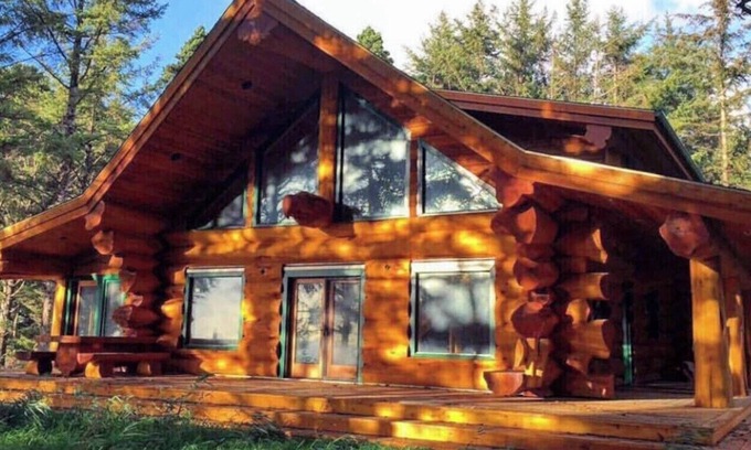 Bandon Cabin | BEAGHAN ESTATE: 5min to Bandon Dunes/Sheep Ranch