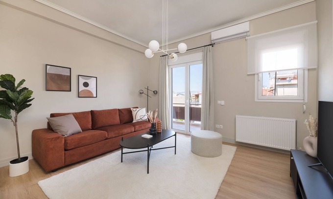 Palaio Faliro Apartment | Beaming 2BR Apartment in Paleo Faliro