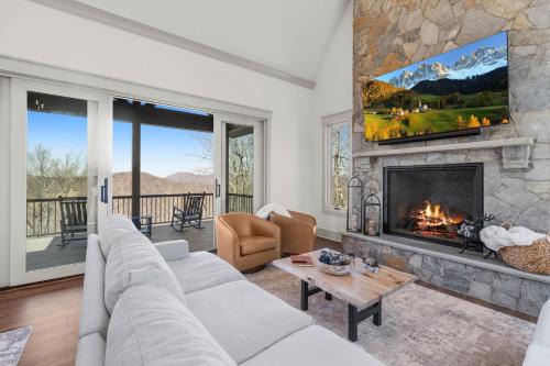 Boone House | Bear Necessities on Grandview
