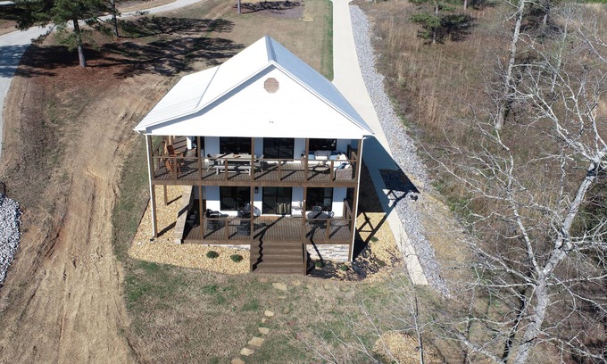 Crane Hill House | Bear Pen Branch: 4 BR, 3.5 BA House in Crane Hill, Sleeps 8