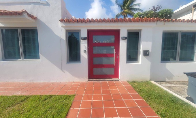 Ocean Park House | BEAR - Spacious 3BD 2 blocks from the beach CE1