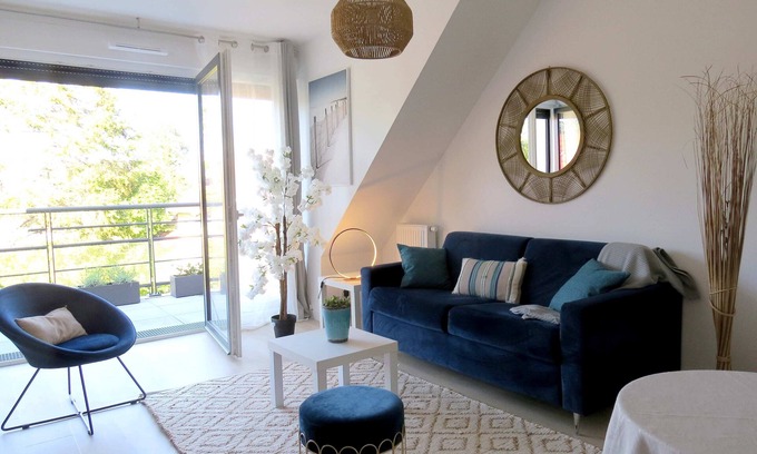 Merville-Franceville-Plage Apartment | Beautiful 2-room apartment 200 m from the beach and shops