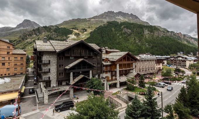 Val-d'Isere Apartment | Beau Studio ! Balcon/Terrasse + Casiers à ski