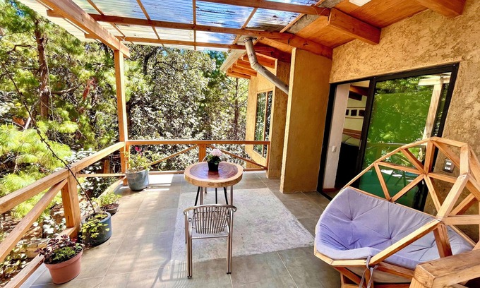 Zinacantan Cabin | Beautiful cabin in the middle of the forest, Cabaña Colibrí.
