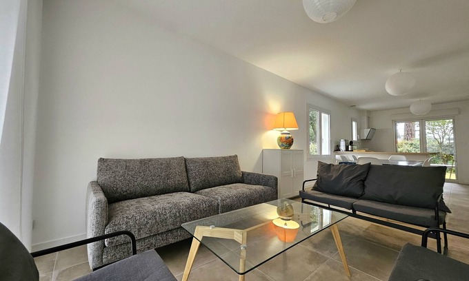Saint-Georges-de-Didonne House | Beautifully renovated vacation home 50m from the beach, sleeps 6
