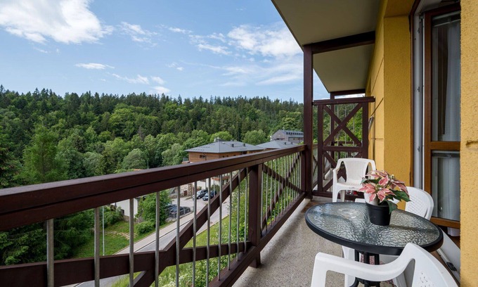 Janske Lazne Apartment | Beautiful apartment for 4 people with WIFI, TV and balcony