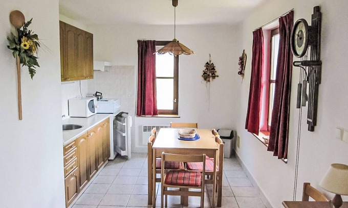 Starkov House | Beautiful private villa with WIFI, pool, TV, patio, pets allowed, panoramic view and parking