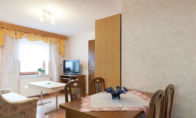 Pohla Apartment | Beautiful Apartment in Pöhla Saxony near Ski Area