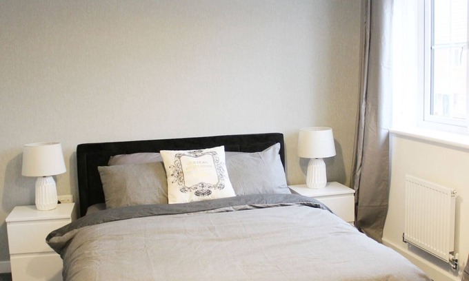Peterborough House | Beautiful 1-Bed House in Peterborough