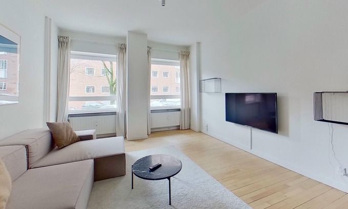 Frederiksberg C Apartment | Beautiful 1-bed in Frederiksberg C - 209