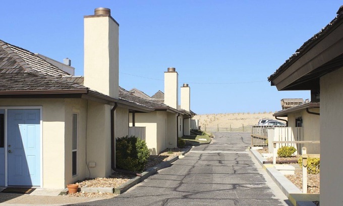 Nags Head Apartment | Beautiful 1 bedroom unit at resort, sleeps 4