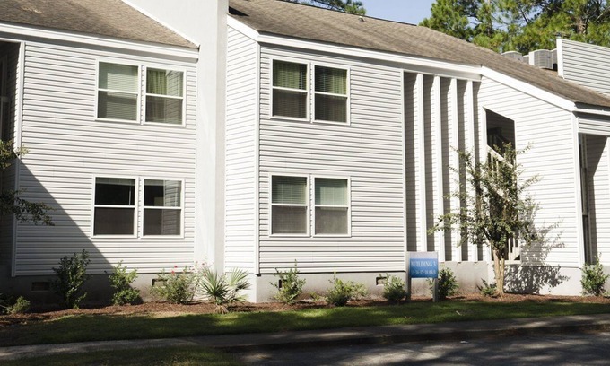 New Bern Apartment | Beautiful 1 bedroom unit at resort, sleeps 4