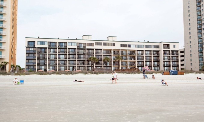 Ocean Drive Apartment | Beautiful 1 bedroom unit at resort, sleeps 4