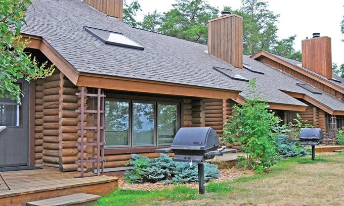 Breezy Point Apartment | Beautiful 2 bedroom unit at resort, sleeps 6