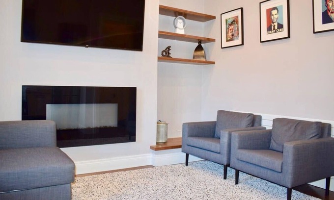 Ballsbridge Apartment | Beautiful 2 Bedroom Ballsbridge Apartment near the Aviva
