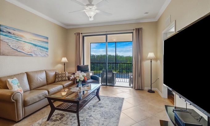 Naples Condo | BEAUTIFUL 2BD 2BA CONDO, LAKE & PRESERVE VIEW